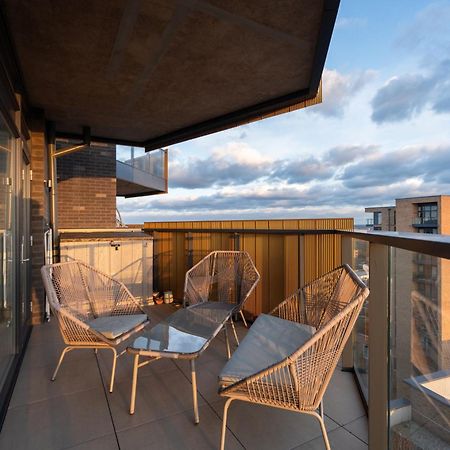 Appartement Sunset Retreat: Steps From Heathrow/Twickenham à Hounslow Extérieur photo