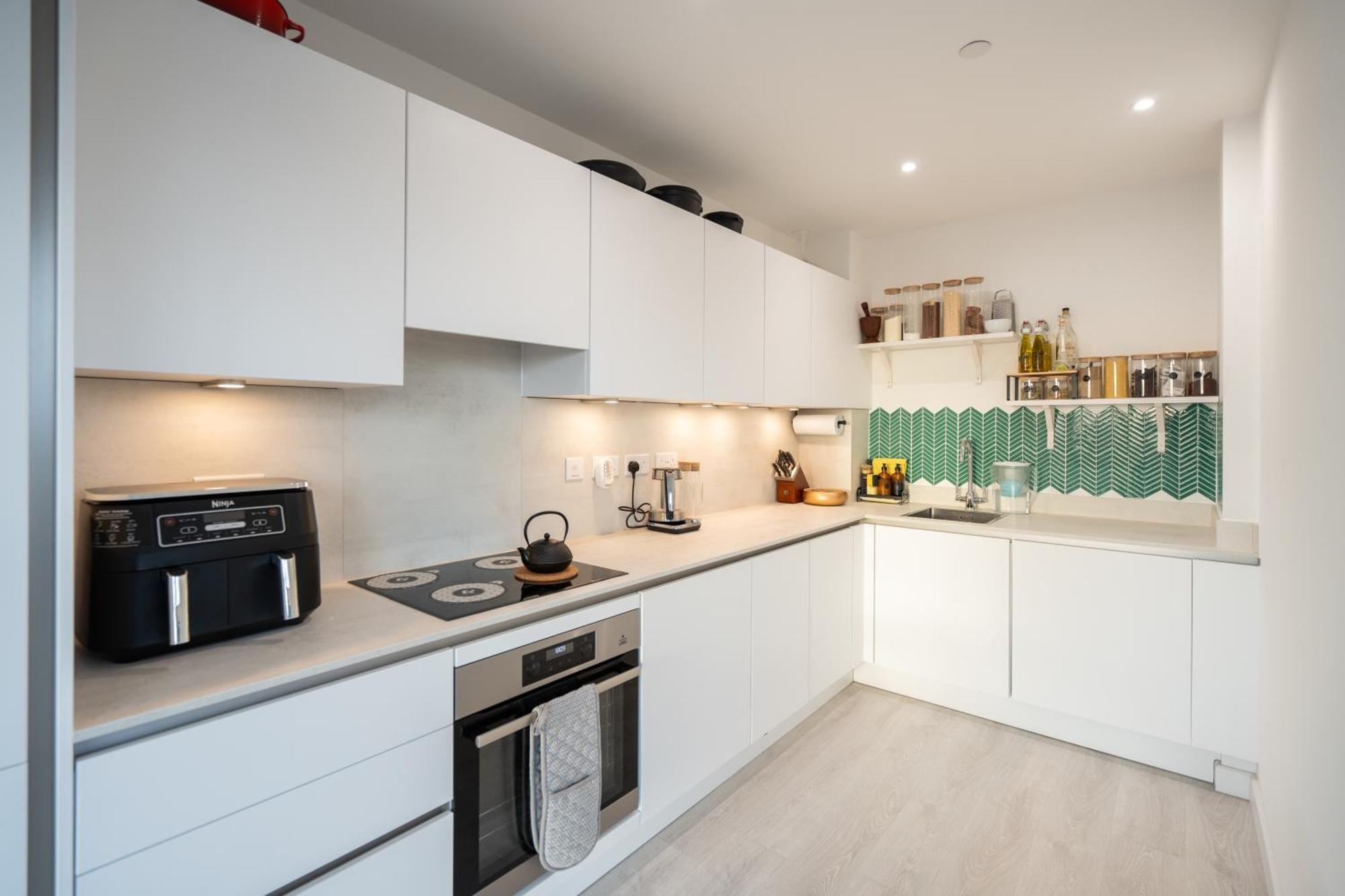 Appartement Sunset Retreat: Steps From Heathrow/Twickenham à Hounslow Extérieur photo
