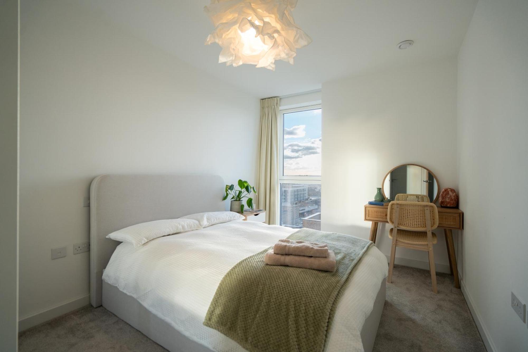 Appartement Sunset Retreat: Steps From Heathrow/Twickenham à Hounslow Extérieur photo