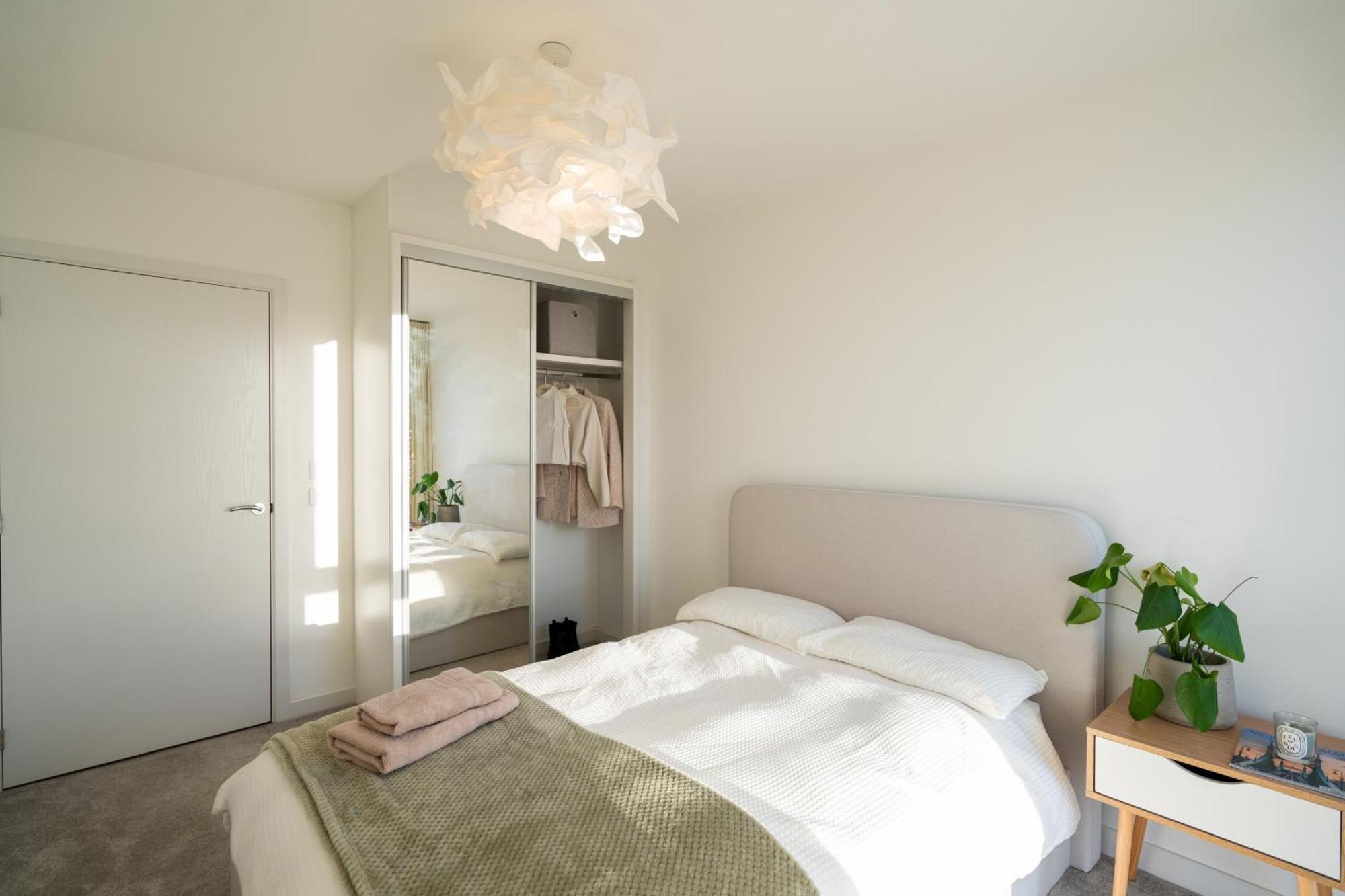 Appartement Sunset Retreat: Steps From Heathrow/Twickenham à Hounslow Extérieur photo
