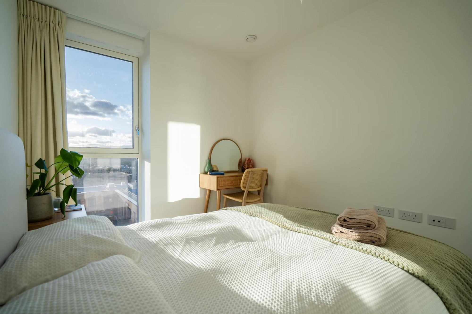 Appartement Sunset Retreat: Steps From Heathrow/Twickenham à Hounslow Extérieur photo